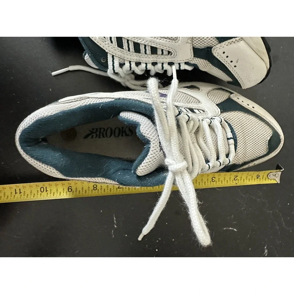 Vintage 90s Brooks Retro‎ Sneakers Athletic Shoes Womens Size 8.5